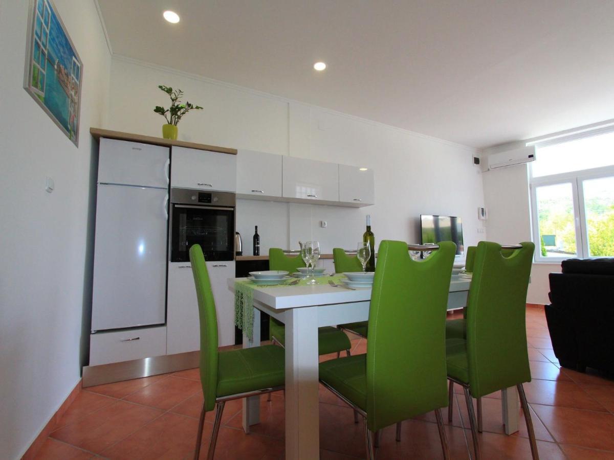 Apartments Nero Нови Винодолски Екстериор снимка