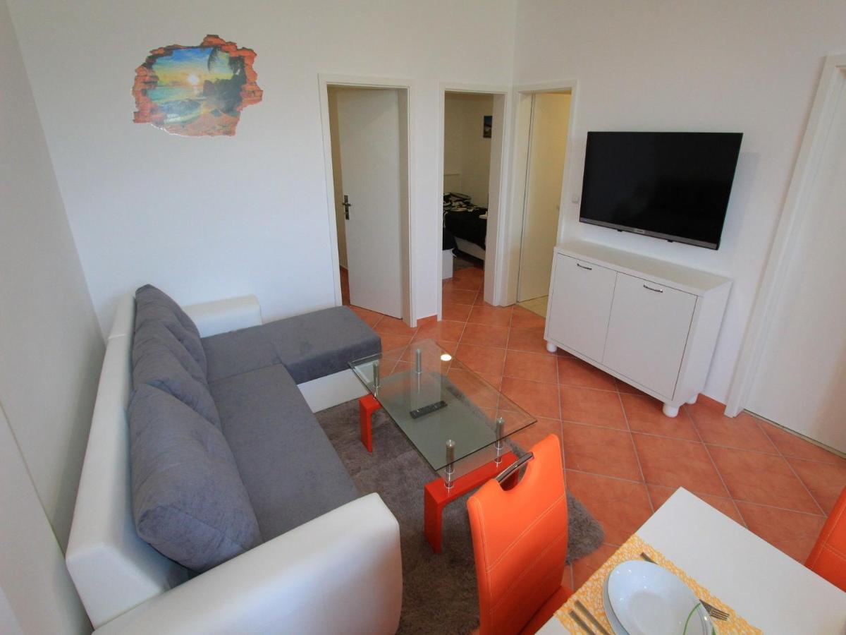 Apartments Nero Нови Винодолски Екстериор снимка