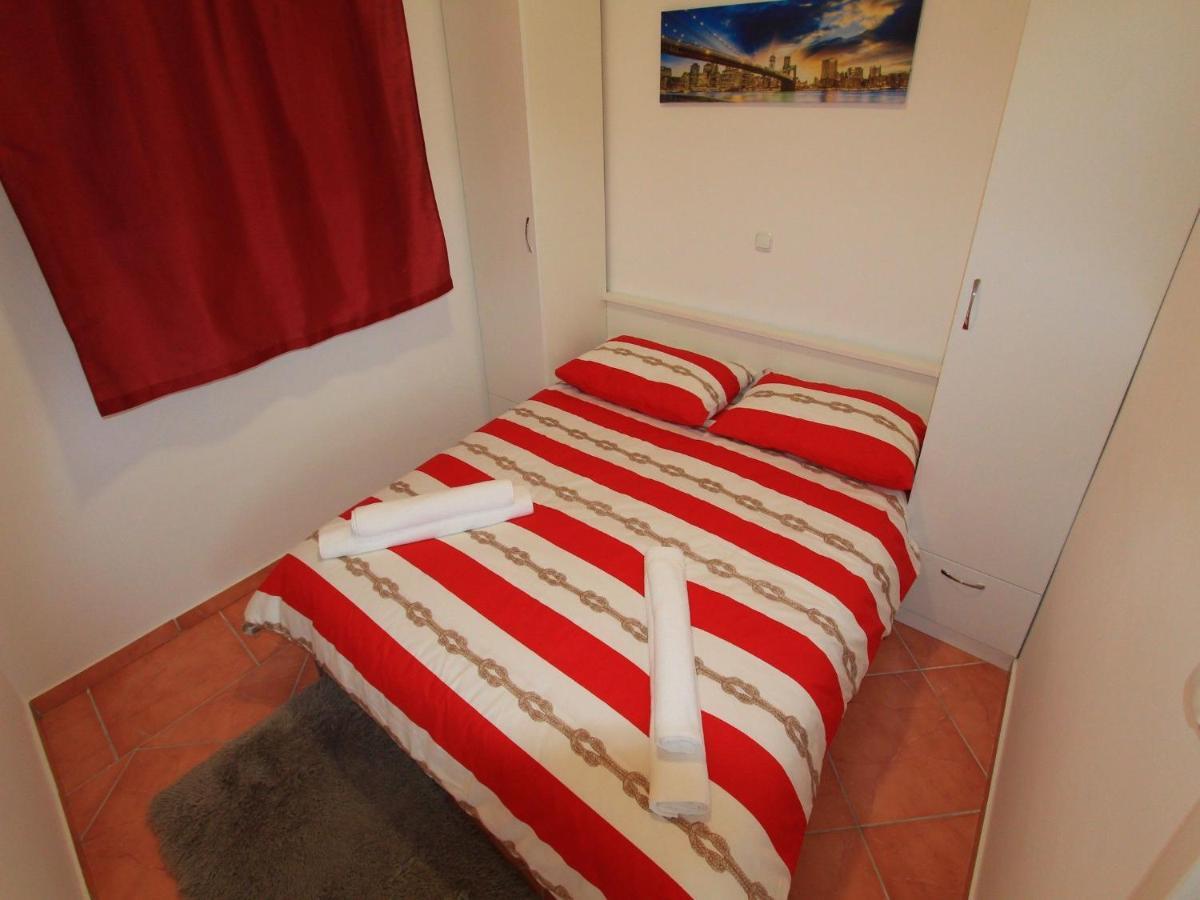 Apartments Nero Нови Винодолски Екстериор снимка
