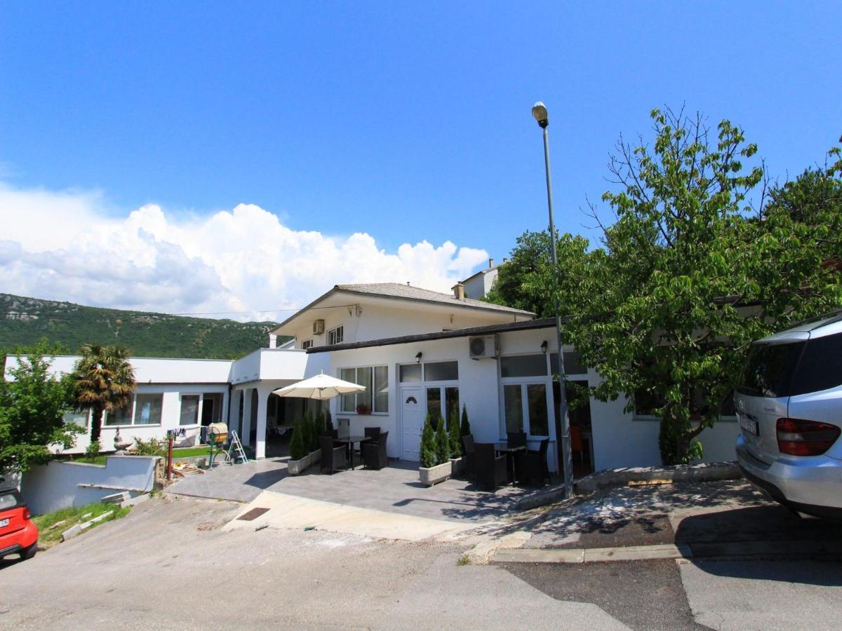 Apartments Nero Нови Винодолски Екстериор снимка