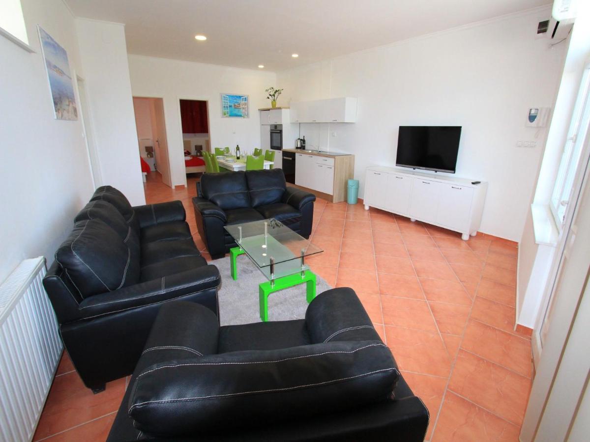 Apartments Nero Нови Винодолски Екстериор снимка